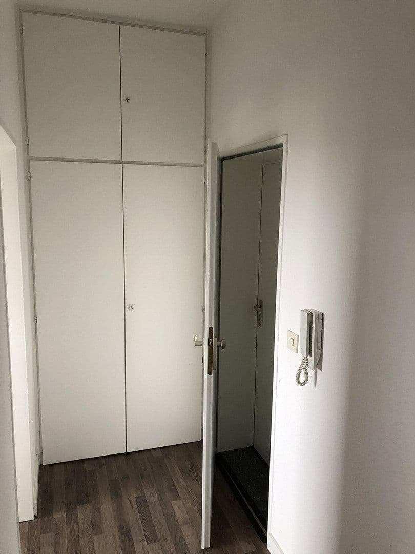2 bedroom flat to rent, 36 m², Marktstraße 148, Oberhausen, North Rhine-Westphalia 2 bedroom flat to rent, 36 m², Marktstraße 148, Oberhausen, North Rhine-Westphalia