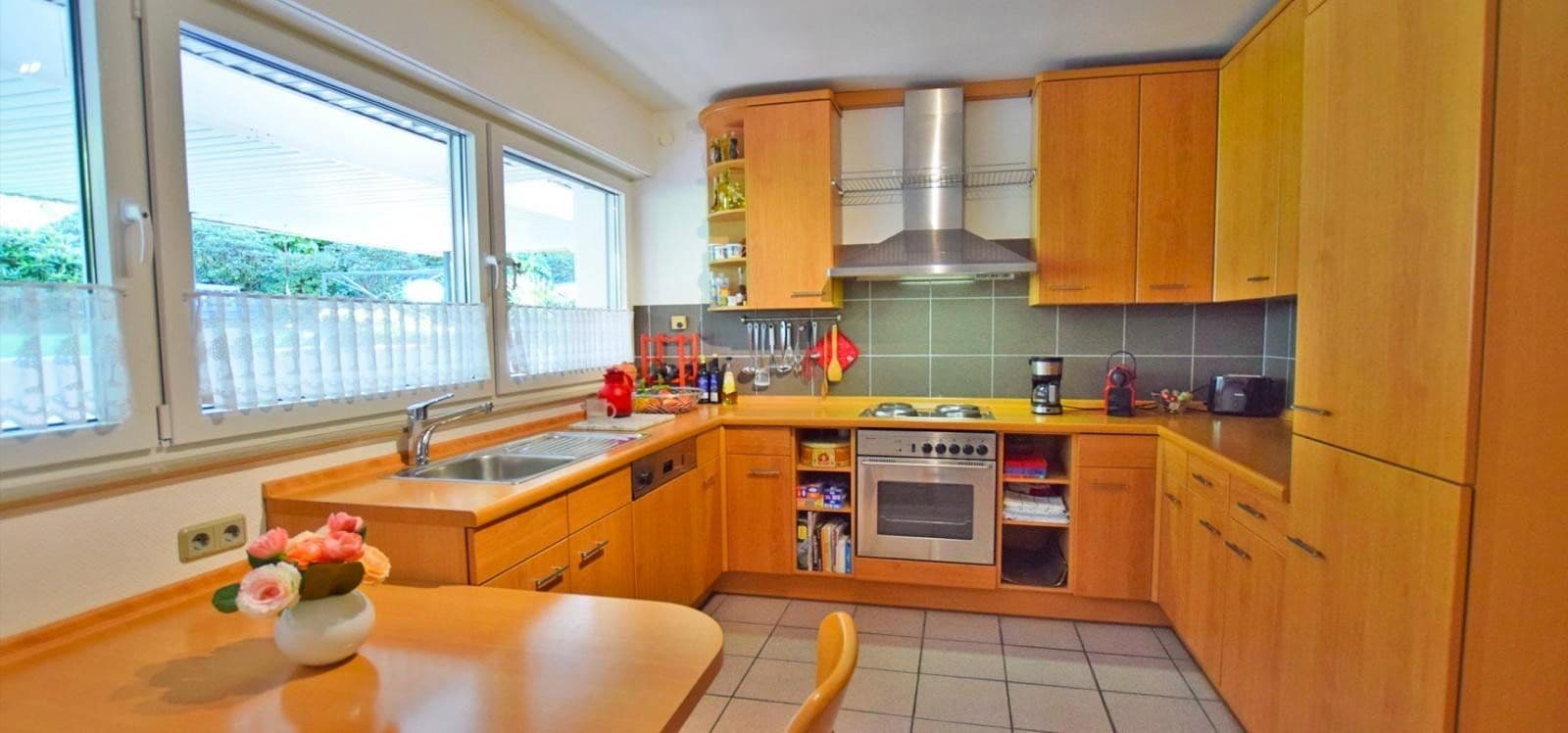 1 bedroom with open-plan kitchen flat to rent, 96 m², Mielesheide 4, Essen, North Rhine-Westphalia 1 bedroom with open-plan kitchen flat to rent, 96 m², Mielesheide 4, Essen, North Rhine-Westphalia