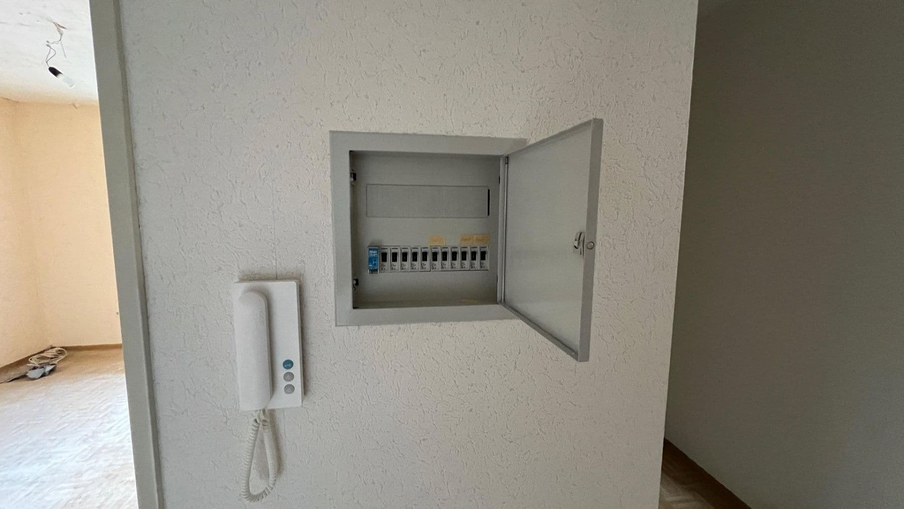 3 bedroom flat to rent, 102 m², Andernach, Rhineland-Palatinate 3 bedroom flat to rent, 102 m², Andernach, Rhineland-Palatinate