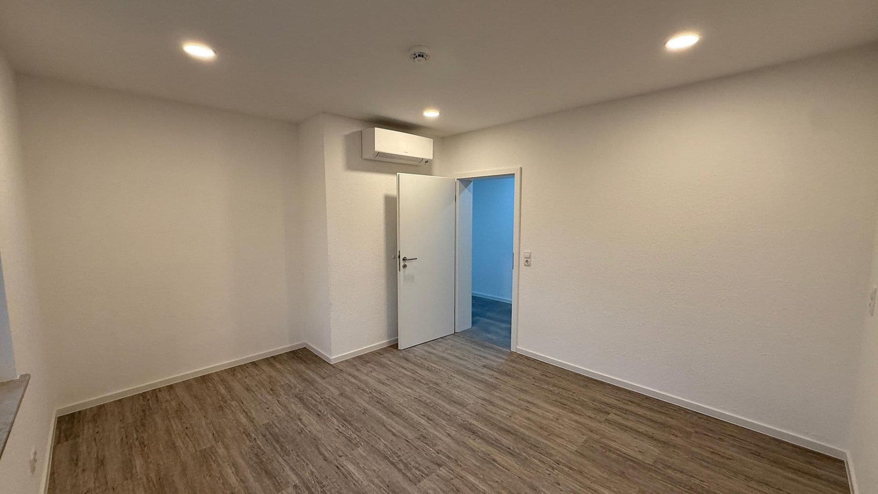 3 bedroom flat to rent, 102 m², Andernach, Rhineland-Palatinate 3 bedroom flat to rent, 102 m², Andernach, Rhineland-Palatinate