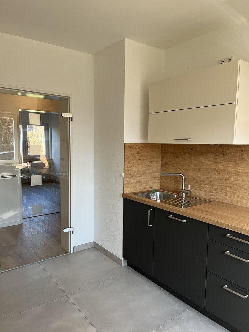 2 bedroom with open-plan kitchen flat to rent, 86 m², Möhrendorf, Bavaria 2 bedroom with open-plan kitchen flat to rent, 86 m², Möhrendorf, Bavaria