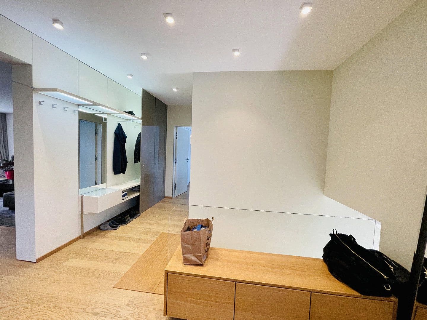 5 bedroom flat to rent, 224 m², Düsseldorf, North Rhine-Westphalia 5 bedroom flat to rent, 224 m², Düsseldorf, North Rhine-Westphalia