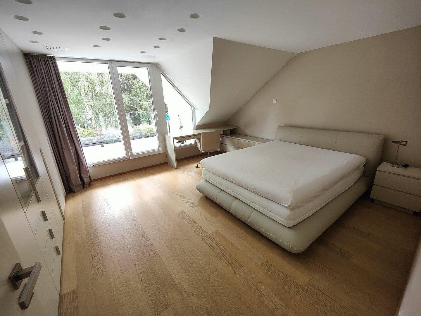 5 bedroom flat to rent, 224 m², Düsseldorf, North Rhine-Westphalia 5 bedroom flat to rent, 224 m², Düsseldorf, North Rhine-Westphalia