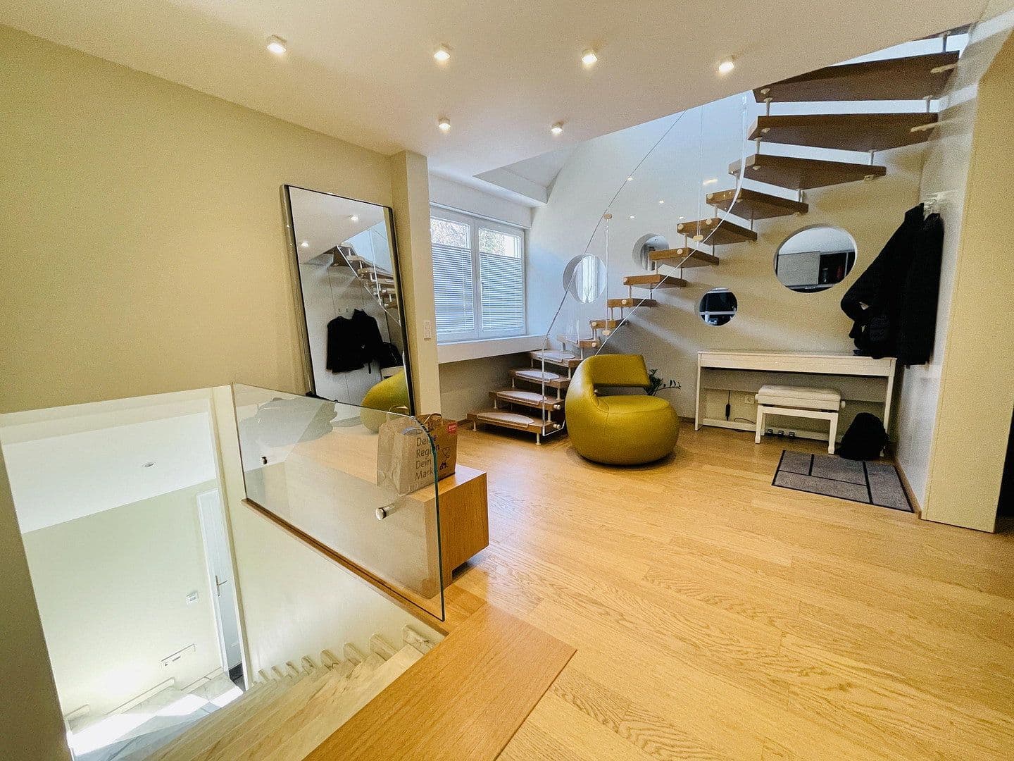 5 bedroom flat to rent, 224 m², Düsseldorf, North Rhine-Westphalia 5 bedroom flat to rent, 224 m², Düsseldorf, North Rhine-Westphalia