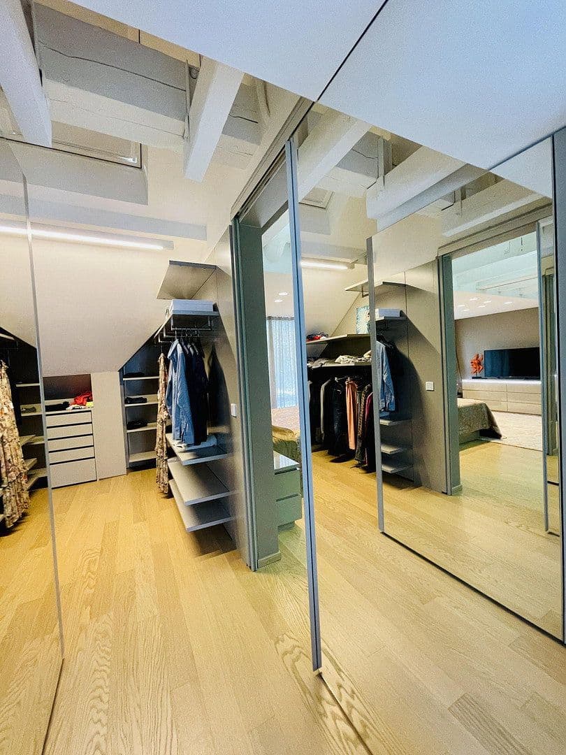 5 bedroom flat to rent, 224 m², Düsseldorf, North Rhine-Westphalia 5 bedroom flat to rent, 224 m², Düsseldorf, North Rhine-Westphalia