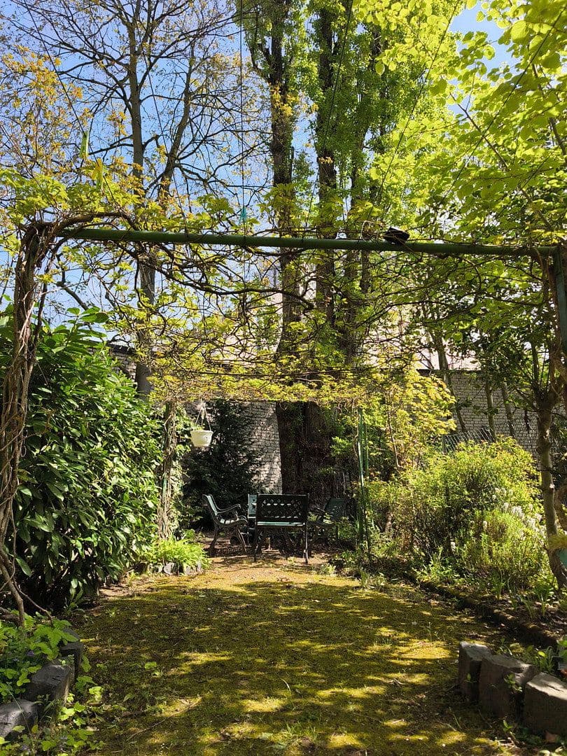 Studio flat to rent, 35 m², Arnulfstraße, Köln, North Rhine-Westphalia Studio flat to rent, 35 m², Arnulfstraße, Köln, North Rhine-Westphalia