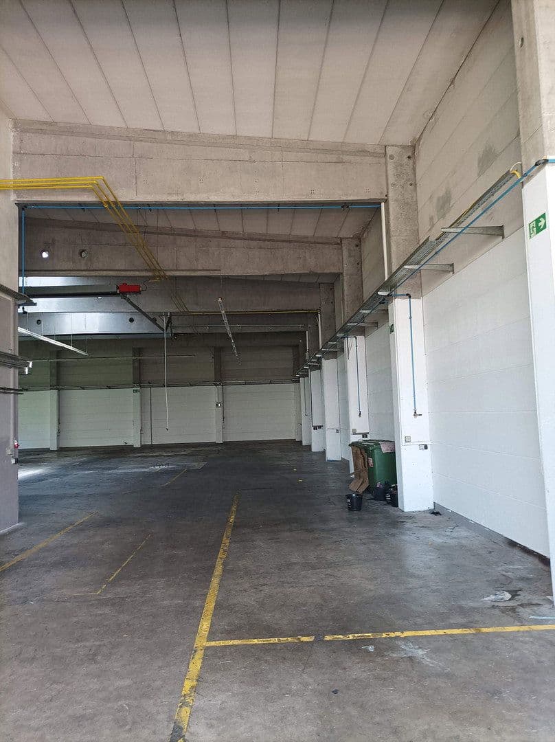 non-residential property to rent, 1,000 m², Meckenloher Straße 9, Rednitzhembach, Bavaria non-residential property to rent, 1,000 m², Meckenloher Straße 9, Rednitzhembach, Bavaria