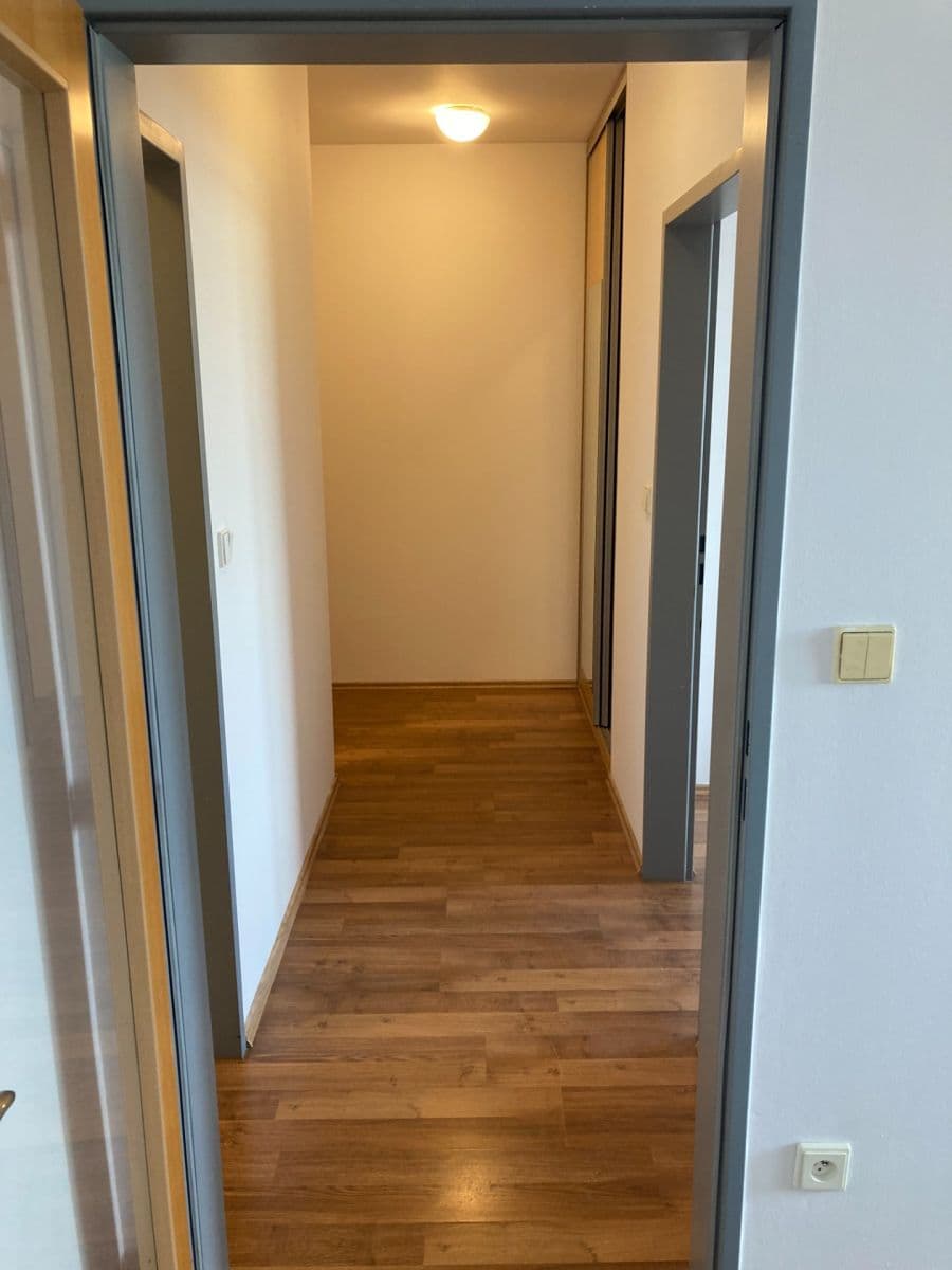 1 bedroom with open-plan kitchen flat to rent, 48 m², Melantrichova, Říčany, Středočeský Region 1 bedroom with open-plan kitchen flat to rent, 48 m², Melantrichova, Říčany, Středočeský Region