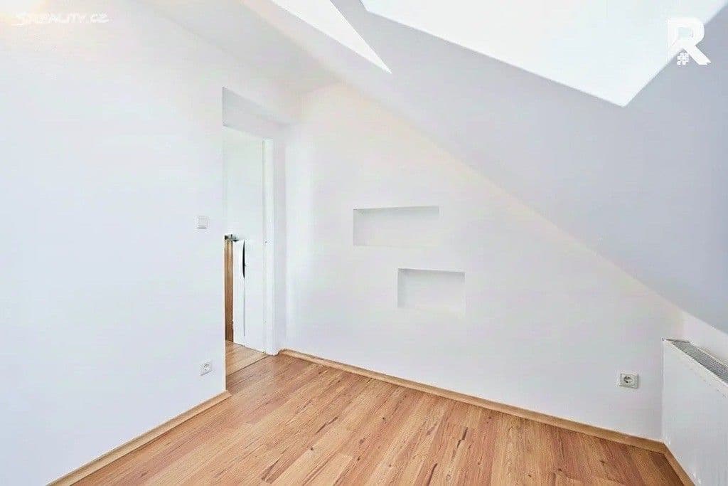 2 bedroom with open-plan kitchen flat to rent, 71 m², Znojemská, Hrušovany nad Jevišovkou, Jihomoravský Region 2 bedroom with open-plan kitchen flat to rent, 71 m², Znojemská, Hrušovany nad Jevišovkou, Jihomoravský Region