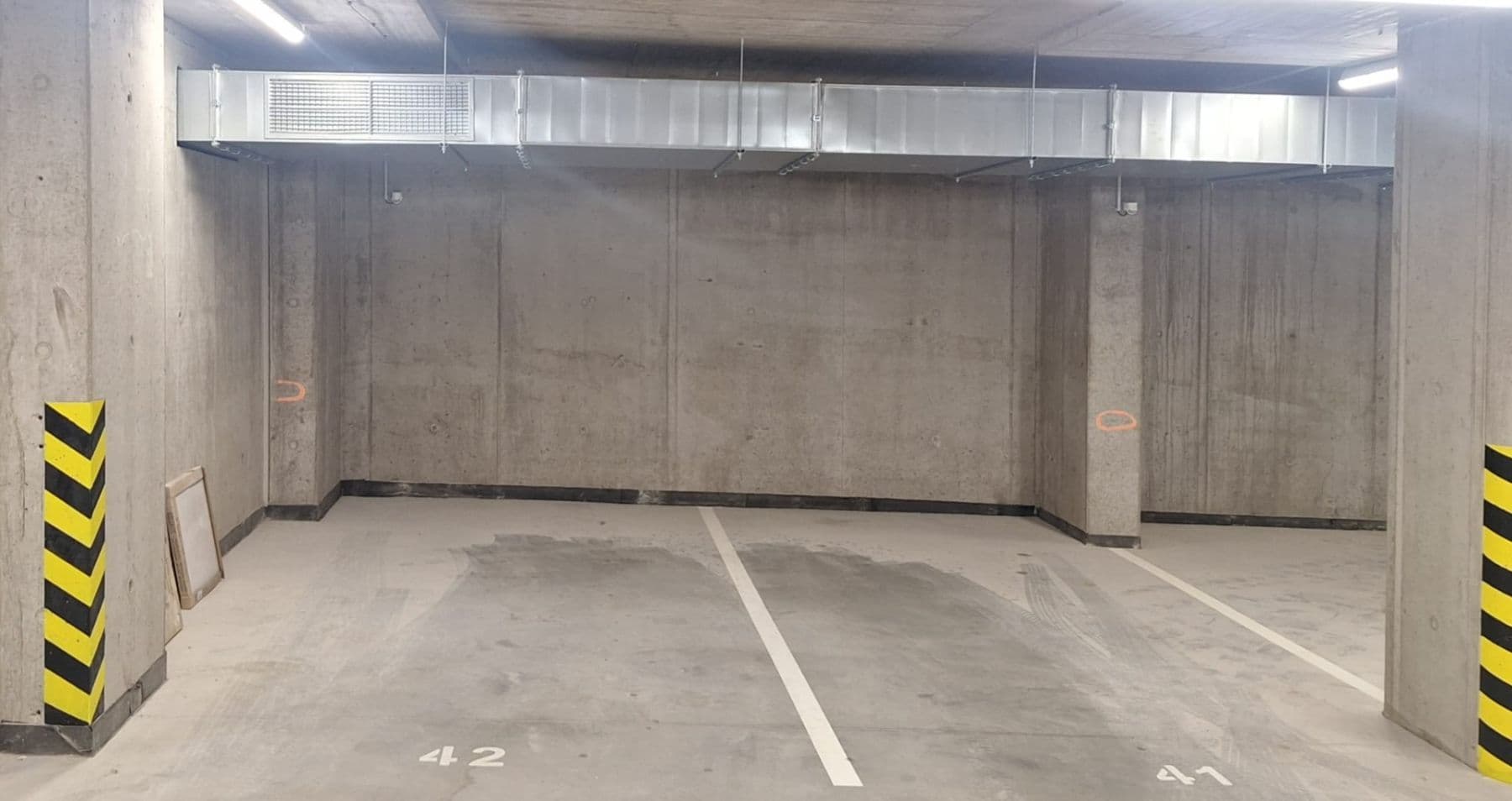 garage to rent, 25 m², Ondrova, Brno, Jihomoravský Region garage to rent, 25 m², Ondrova, Brno, Jihomoravský Region