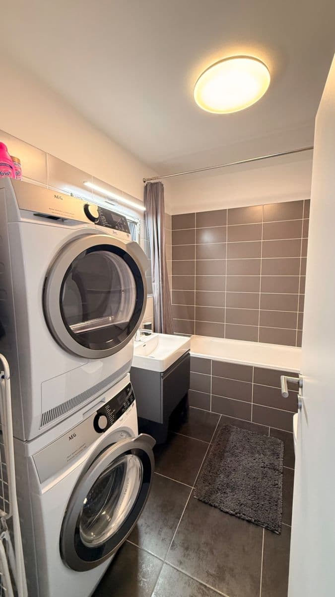 2 bedroom flat to rent, 52 m², Pri Hrubej lúke, Dúbravka, Bratislavský Region 2 bedroom flat to rent, 52 m², Pri Hrubej lúke, Dúbravka, Bratislavský Region