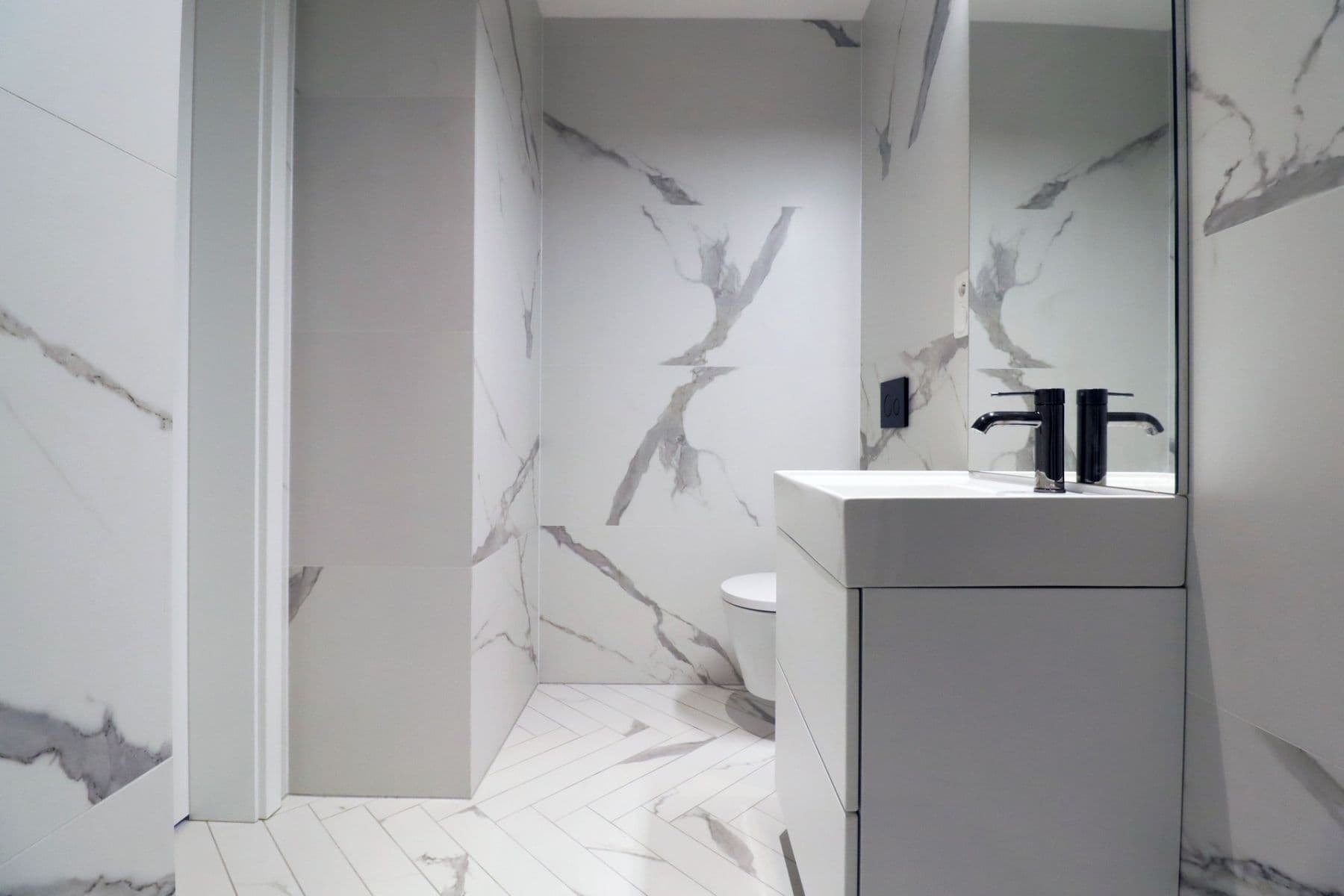 1 bedroom with open-plan kitchen flat to rent, 75 m², Mánesova, Prague, Prague 1 bedroom with open-plan kitchen flat to rent, 75 m², Mánesova, Prague, Prague