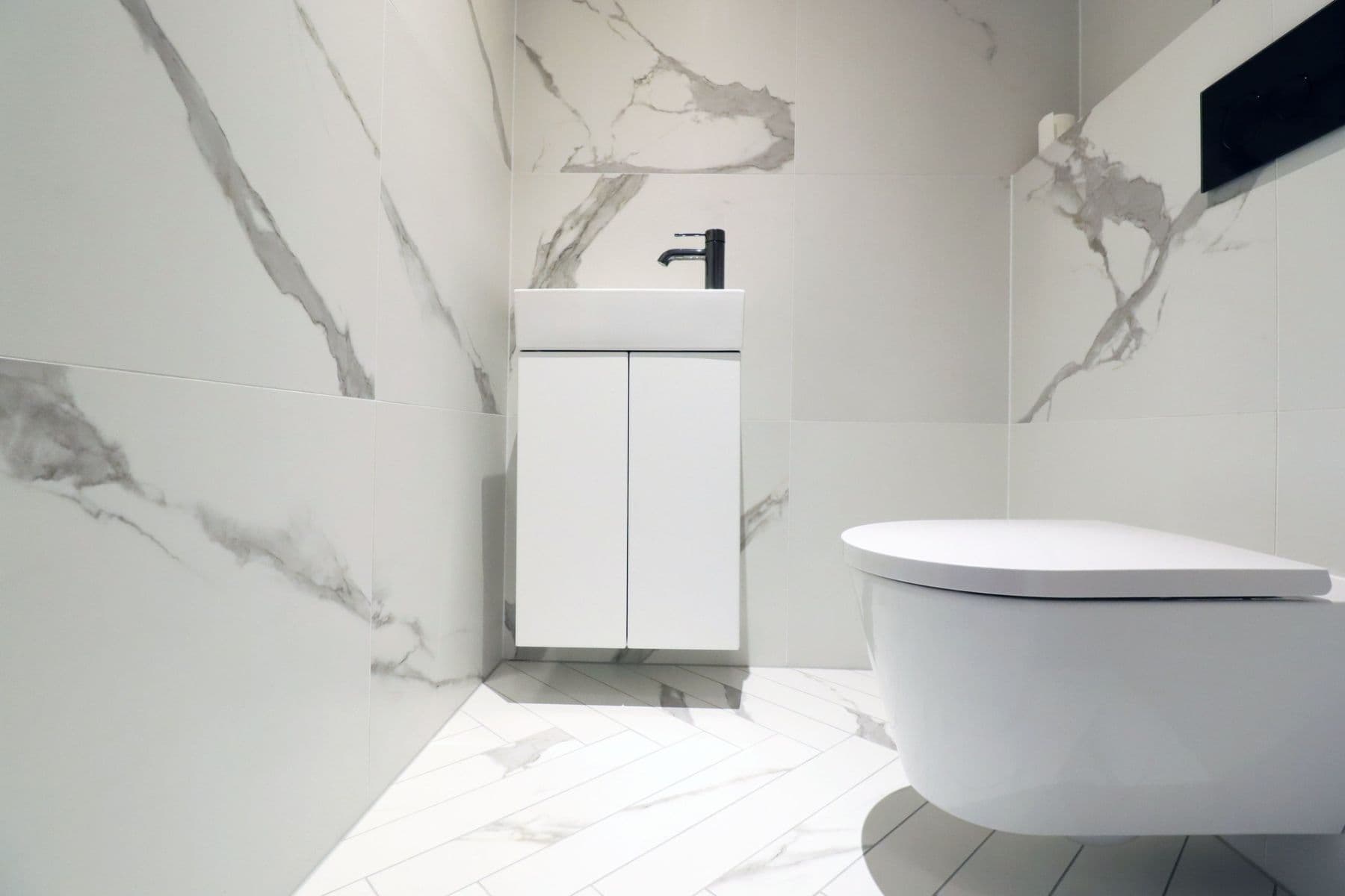 1 bedroom with open-plan kitchen flat to rent, 75 m², Mánesova, Prague, Prague 1 bedroom with open-plan kitchen flat to rent, 75 m², Mánesova, Prague, Prague