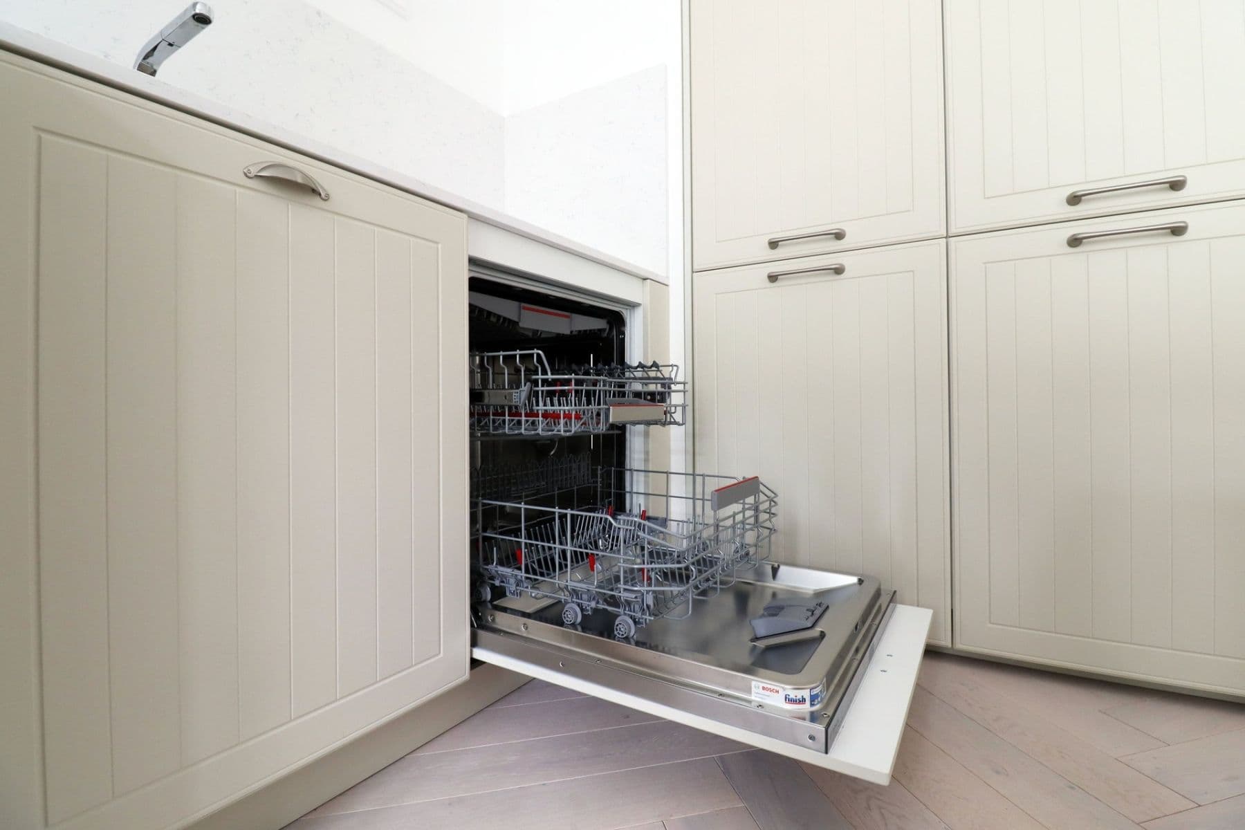 1 bedroom with open-plan kitchen flat to rent, 75 m², Mánesova, Prague, Prague 1 bedroom with open-plan kitchen flat to rent, 75 m², Mánesova, Prague, Prague