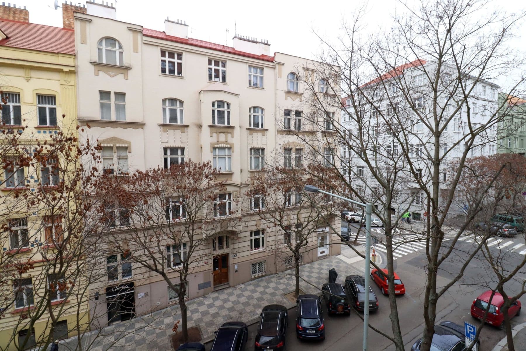 1 bedroom with open-plan kitchen flat to rent, 75 m², Mánesova, Prague, Prague 1 bedroom with open-plan kitchen flat to rent, 75 m², Mánesova, Prague, Prague