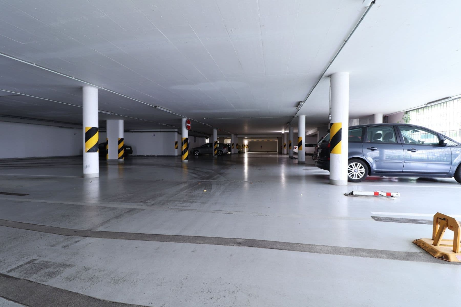 1 bedroom with open-plan kitchen flat to rent, 56 m², V dolině, Prague, Prague 1 bedroom with open-plan kitchen flat to rent, 56 m², V dolině, Prague, Prague