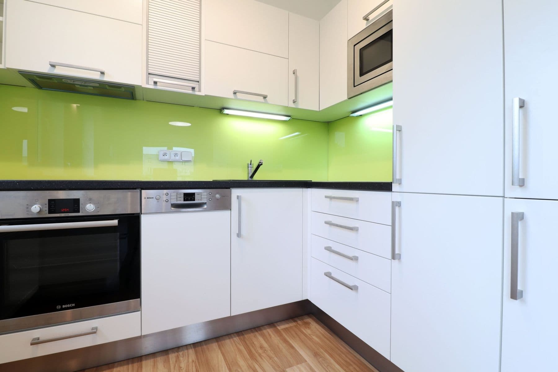 1 bedroom with open-plan kitchen flat to rent, 56 m², V dolině, Prague, Prague 1 bedroom with open-plan kitchen flat to rent, 56 m², V dolině, Prague, Prague
