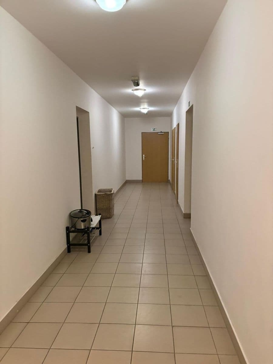 1 bedroom with open-plan kitchen flat to rent, 52 m², V Honech, Klecany, Středočeský Region 1 bedroom with open-plan kitchen flat to rent, 52 m², V Honech, Klecany, Středočeský Region