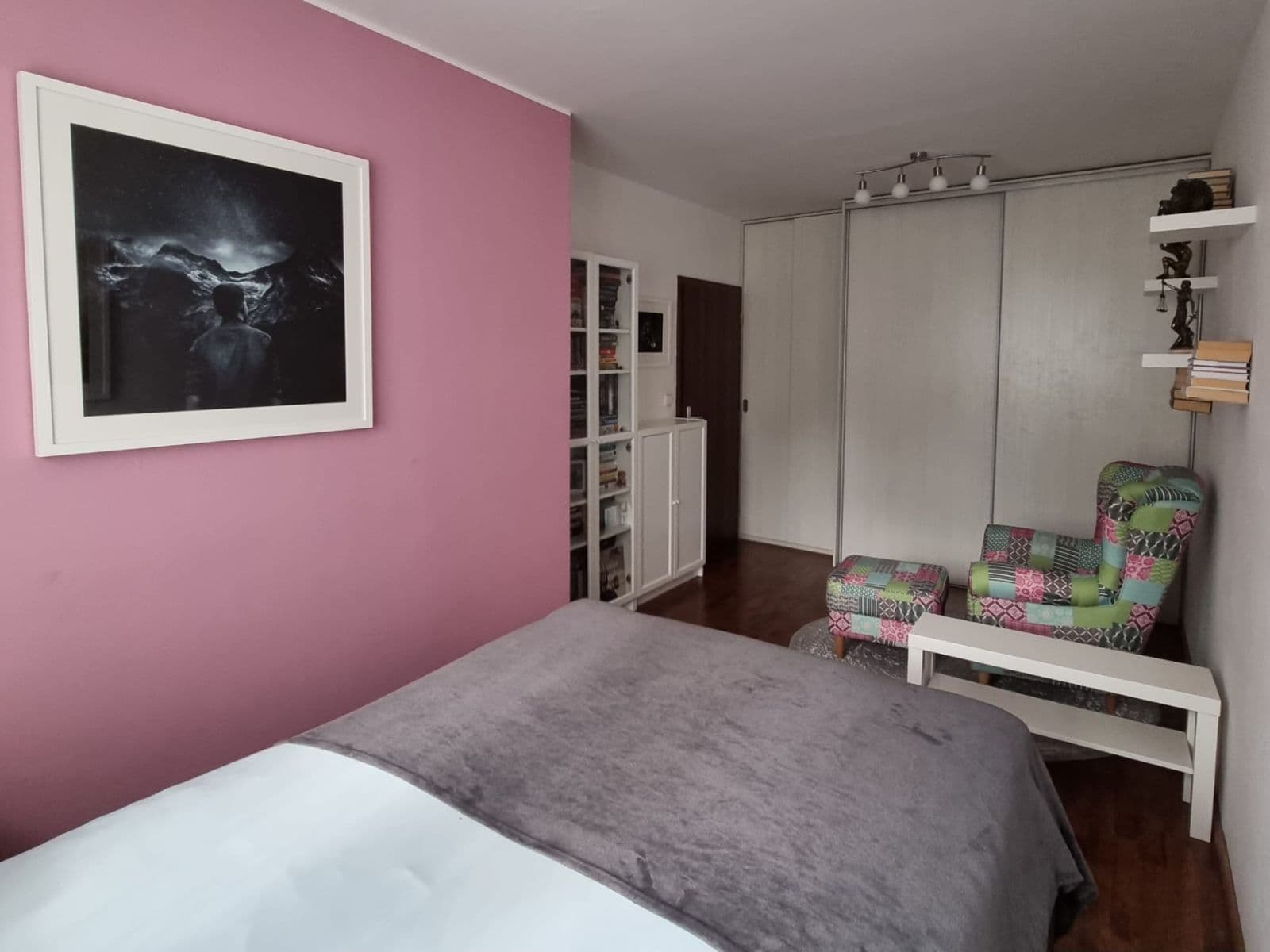 1 bedroom with open-plan kitchen flat to rent, 52 m², V Honech, Klecany, Středočeský Region 1 bedroom with open-plan kitchen flat to rent, 52 m², V Honech, Klecany, Středočeský Region