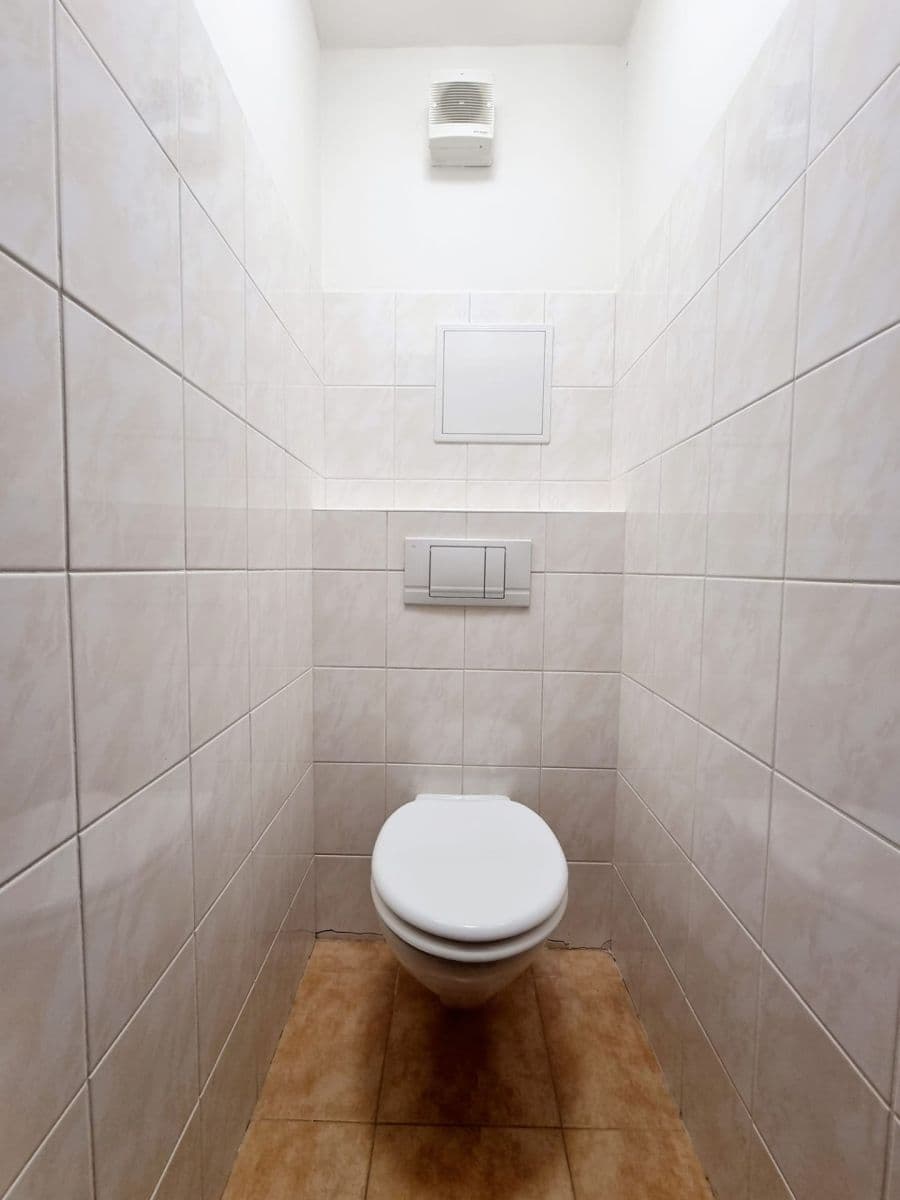 1 bedroom with open-plan kitchen flat to rent, 52 m², V Honech, Klecany, Středočeský Region 1 bedroom with open-plan kitchen flat to rent, 52 m², V Honech, Klecany, Středočeský Region