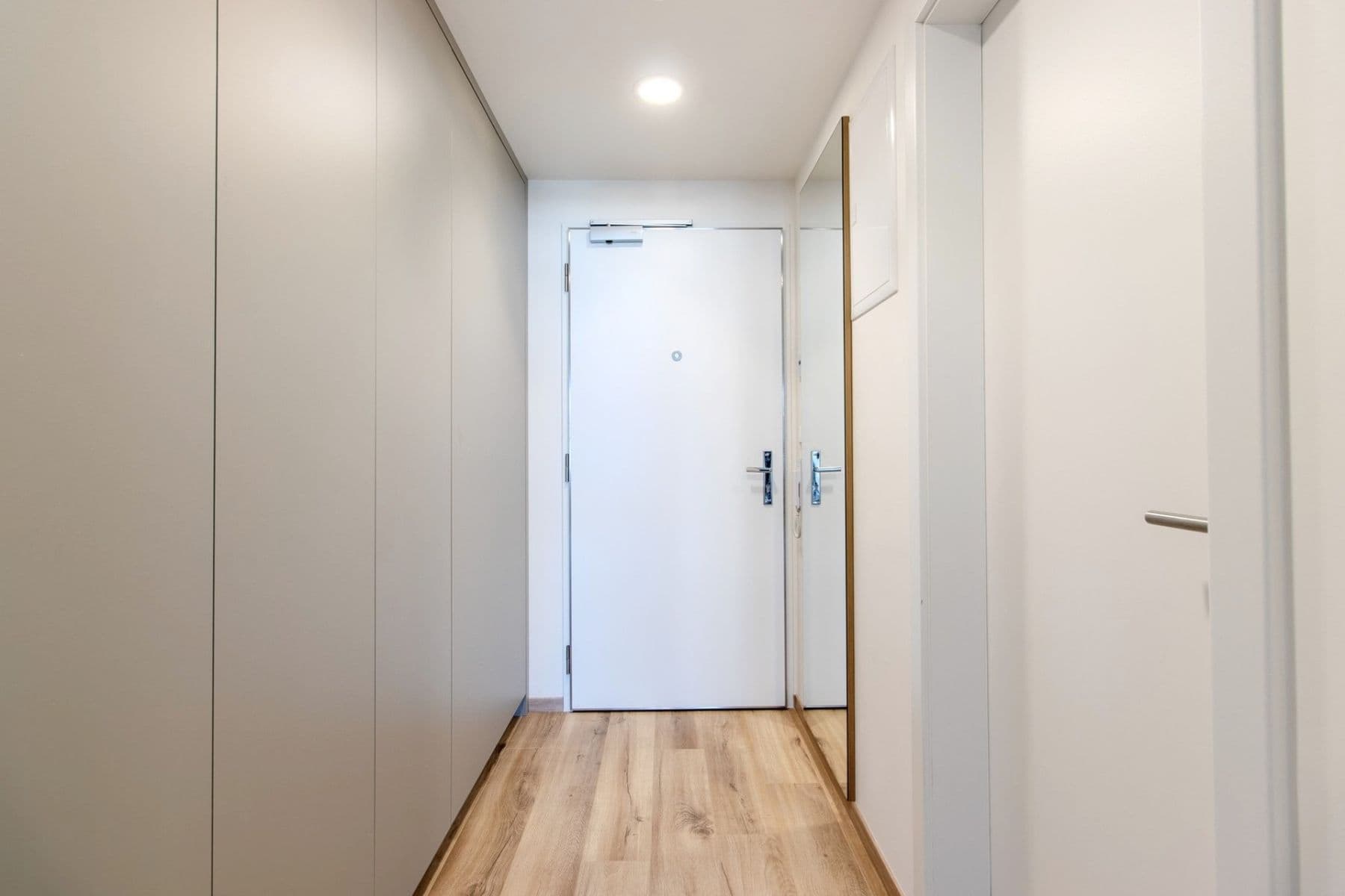 Studio flat to rent, 35 m², Poděbradská, Prague, Prague Studio flat to rent, 35 m², Poděbradská, Prague, Prague