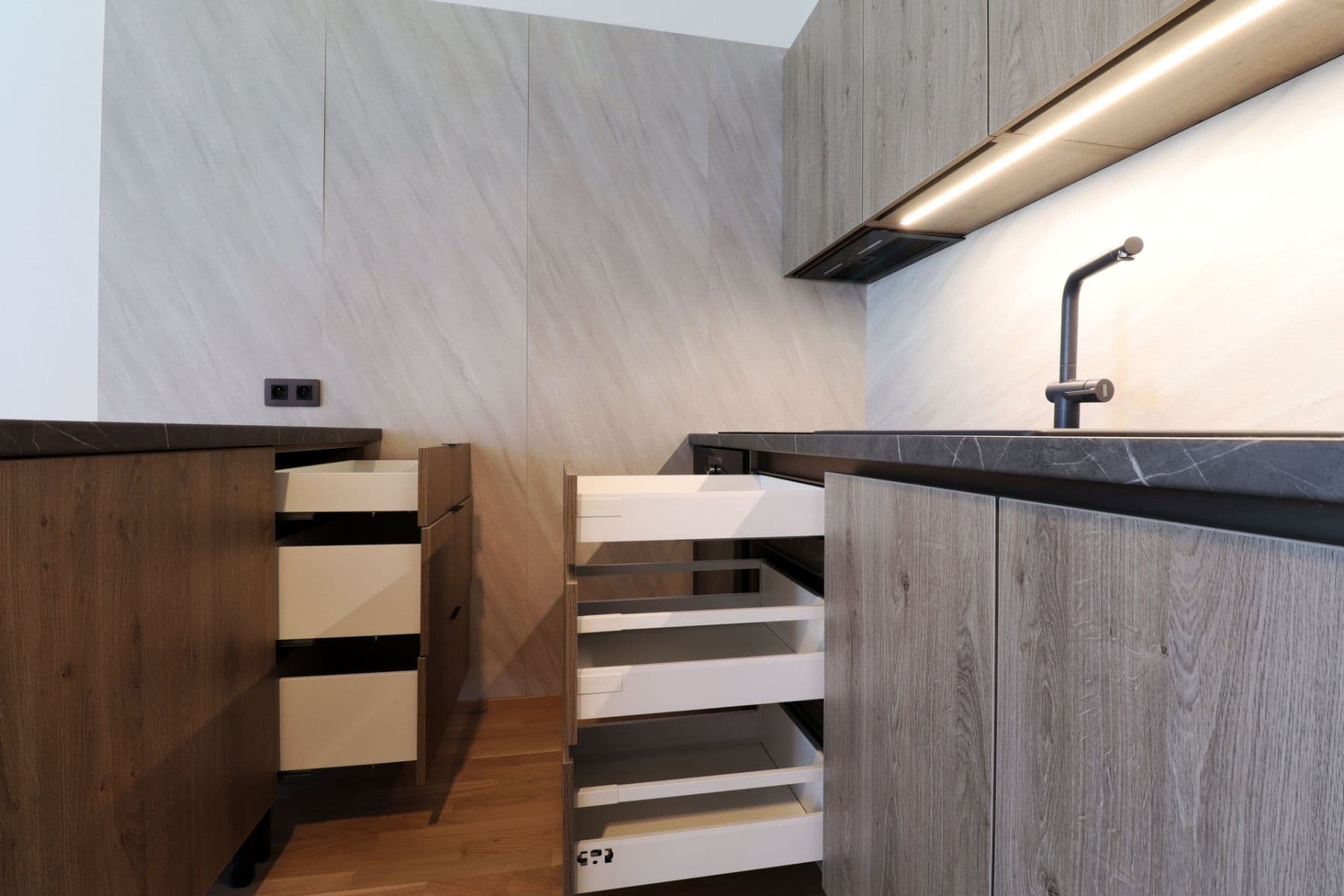 Studio flat to rent, 36 m², Toyen, Prague, Prague Studio flat to rent, 36 m², Toyen, Prague, Prague