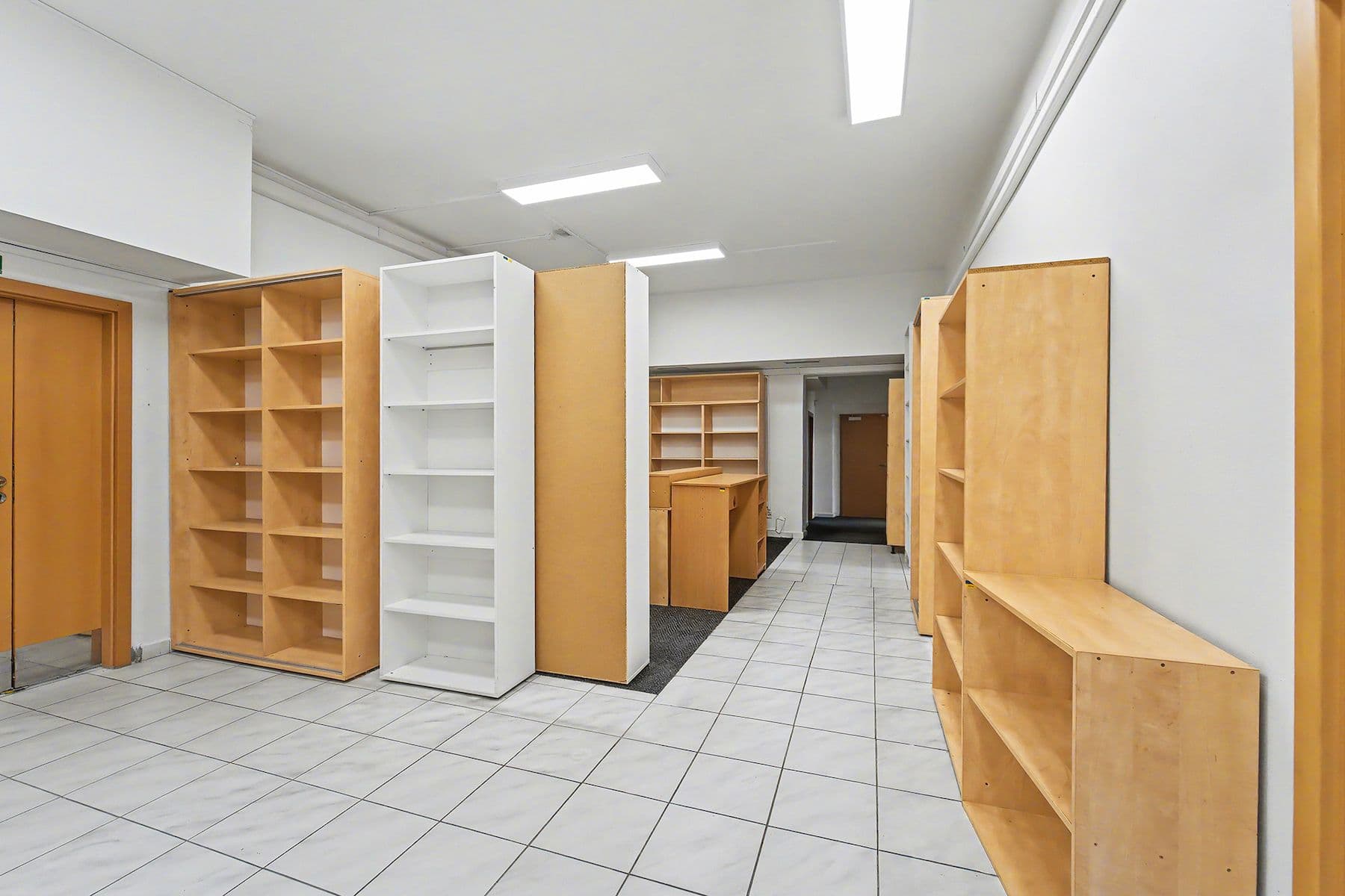 office for sale, 2,004 m², Čermákova, Kladno, Středočeský Region office for sale, 2,004 m², Čermákova, Kladno, Středočeský Region