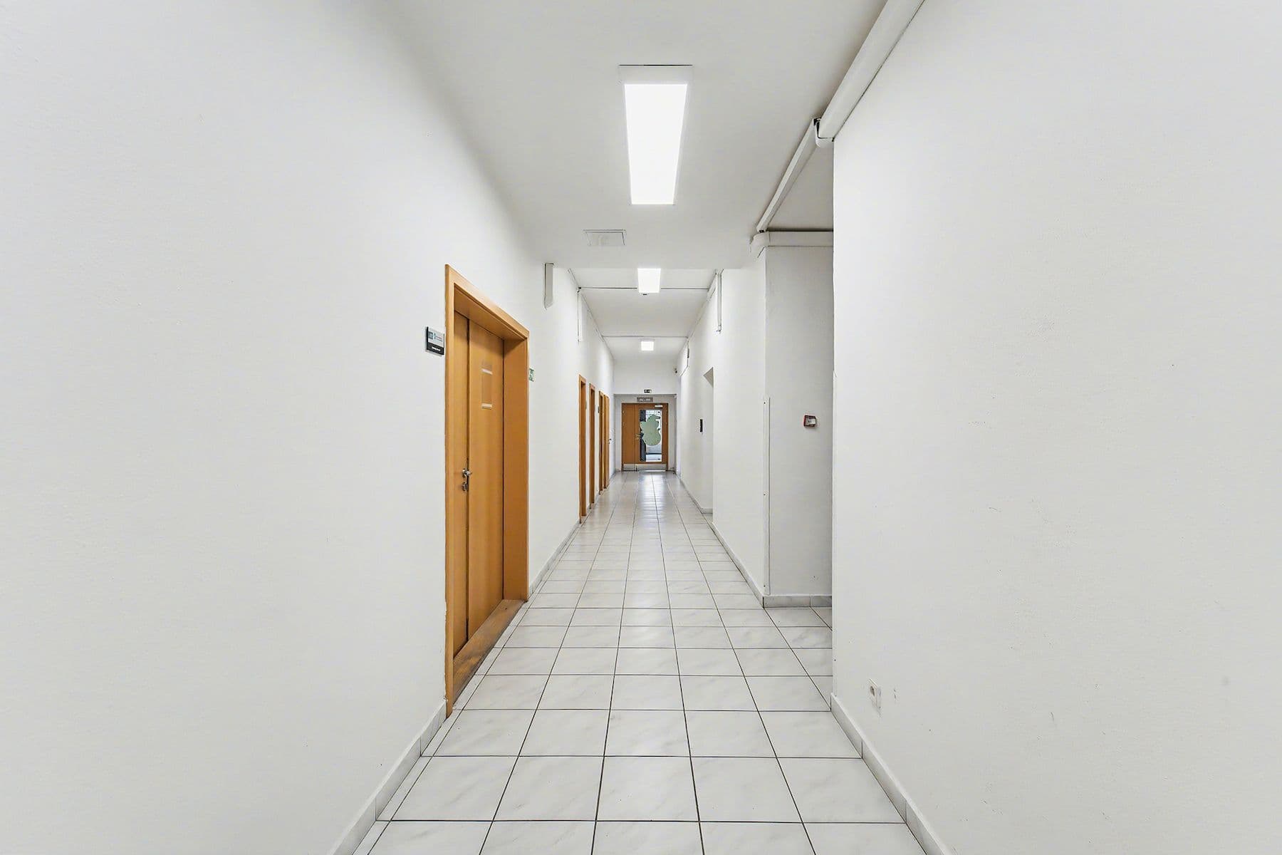 office for sale, 2,004 m², Čermákova, Kladno, Středočeský Region office for sale, 2,004 m², Čermákova, Kladno, Středočeský Region