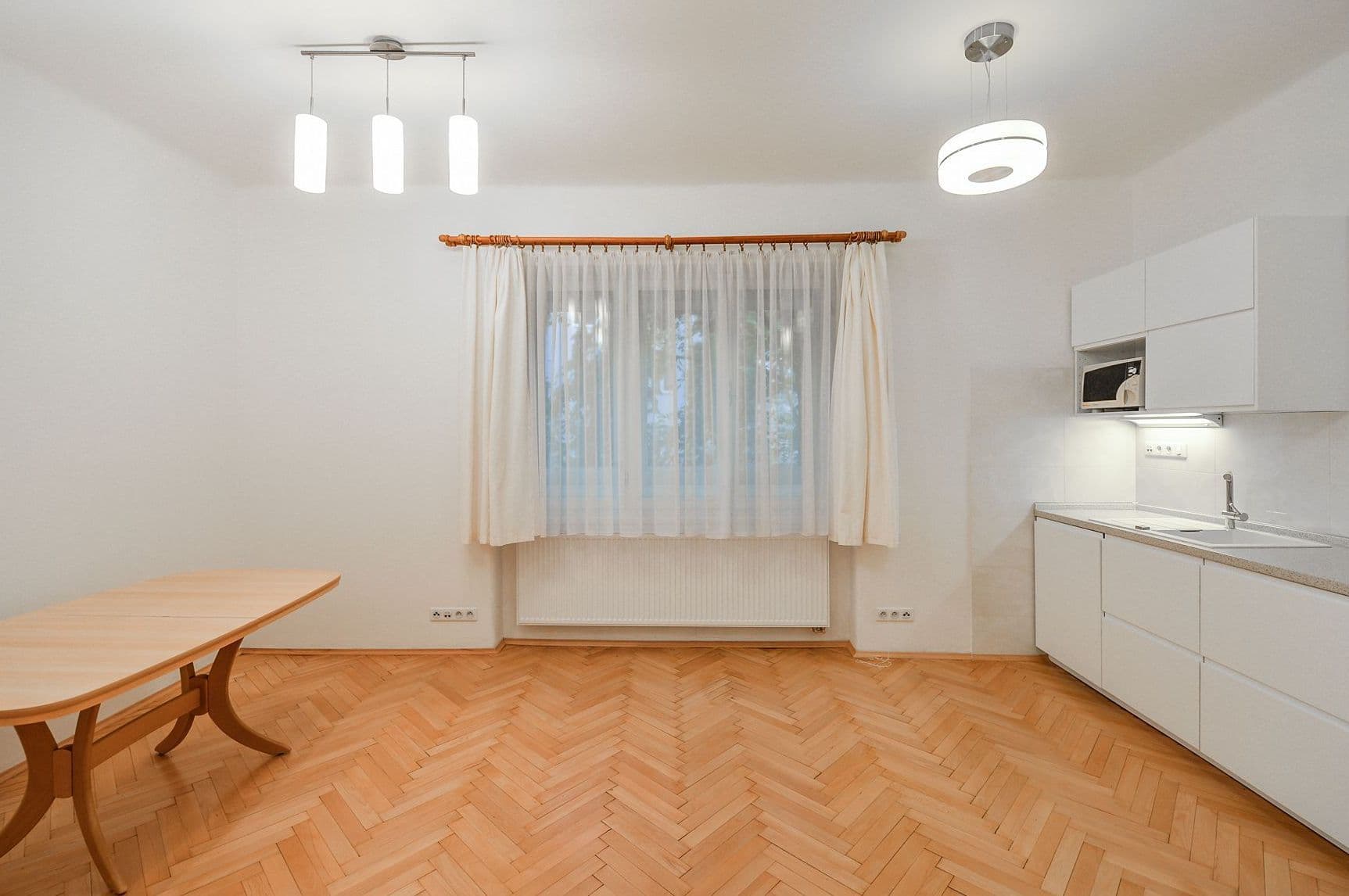 1 bedroom with open-plan kitchen flat to rent, 55 m², Na Jezerce, Prague, Prague 1 bedroom with open-plan kitchen flat to rent, 55 m², Na Jezerce, Prague, Prague