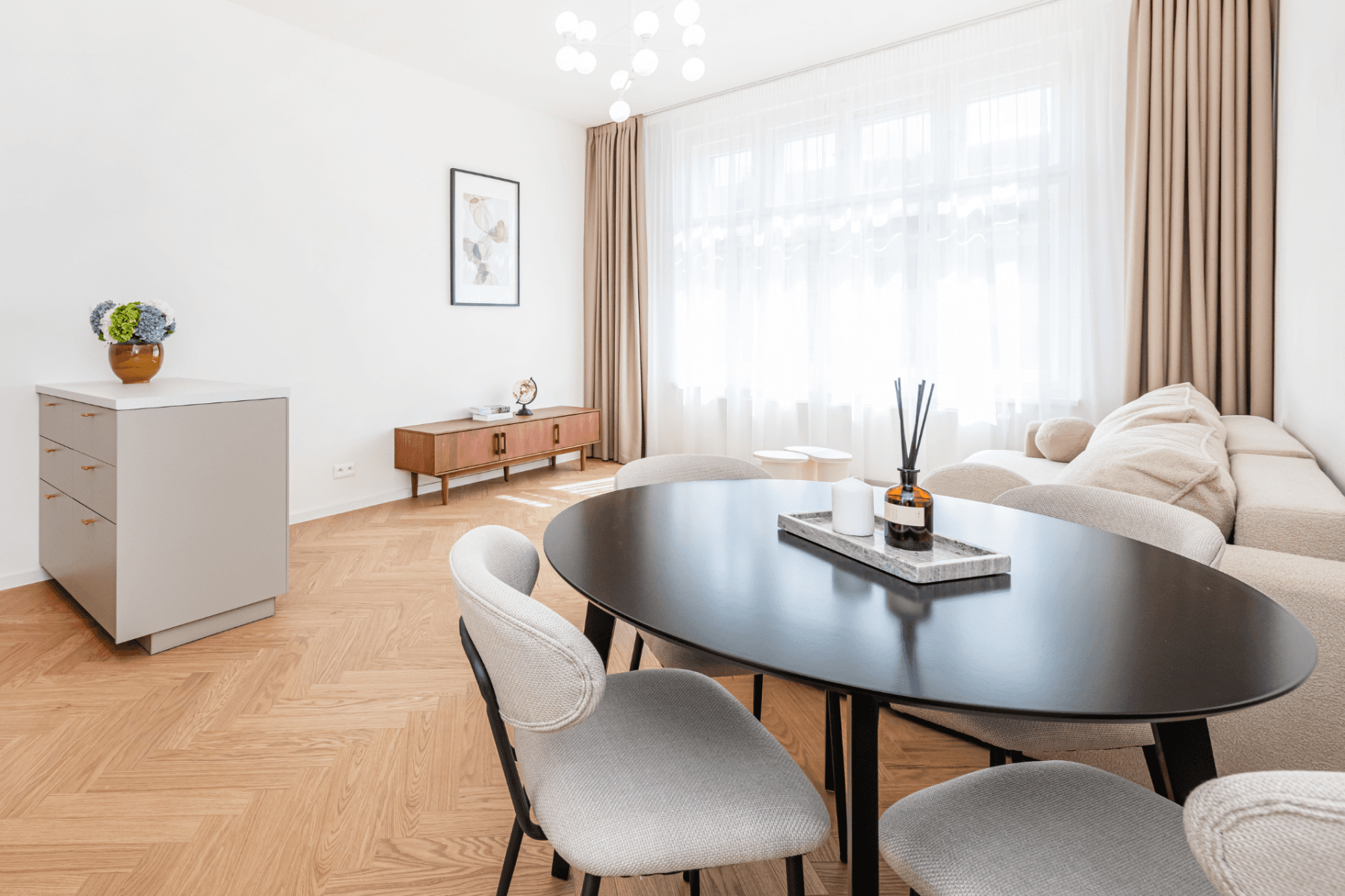 3 bedroom with open-plan kitchen flat for sale, 100 m², Československé armády, Prague, Prague 3 bedroom with open-plan kitchen flat for sale, 100 m², Československé armády, Prague, Prague