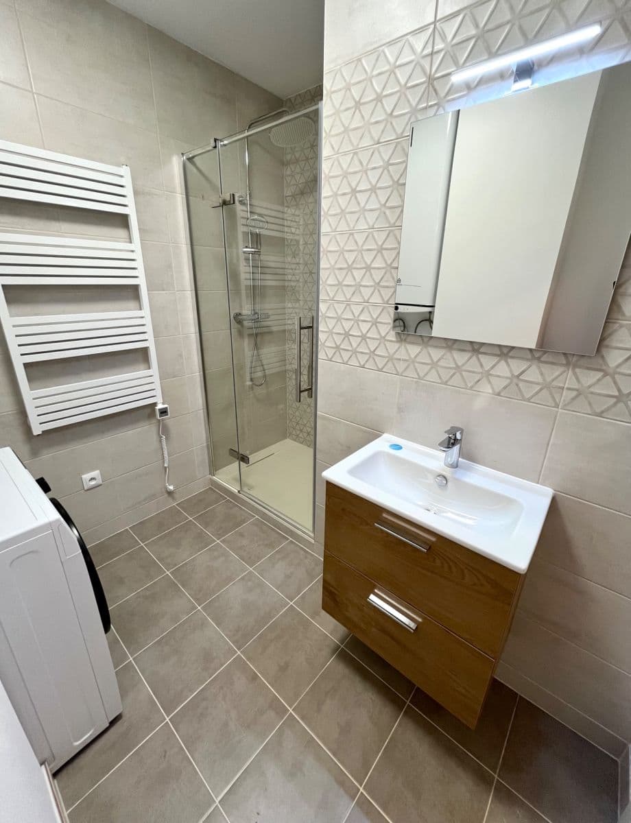 1 bedroom flat to rent, 32 m², Černokostelecká, Prague, Prague 1 bedroom flat to rent, 32 m², Černokostelecká, Prague, Prague