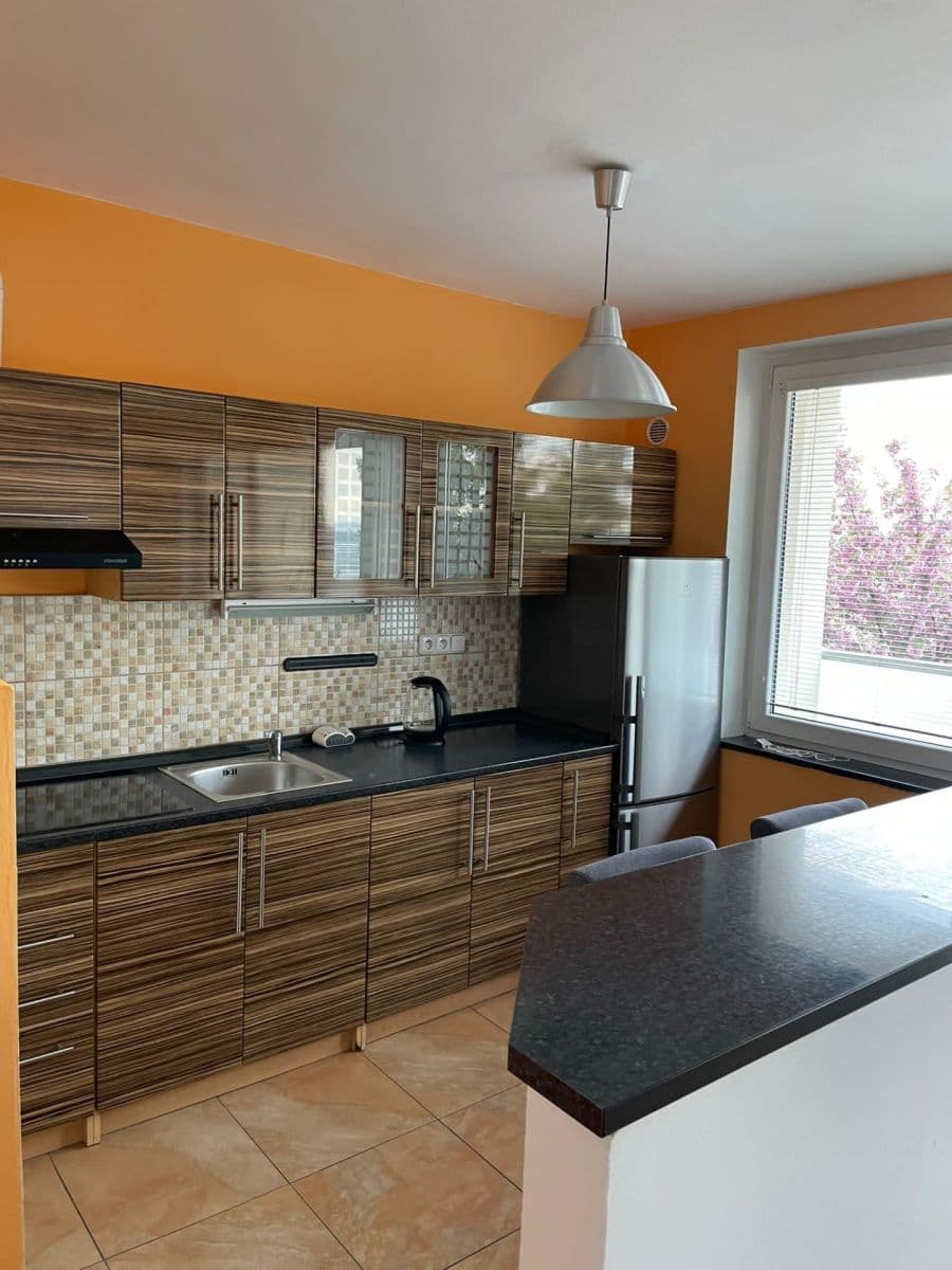 Studio flat to rent, 31 m², Pod Děvínem, Prague, Prague Studio flat to rent, 31 m², Pod Děvínem, Prague, Prague