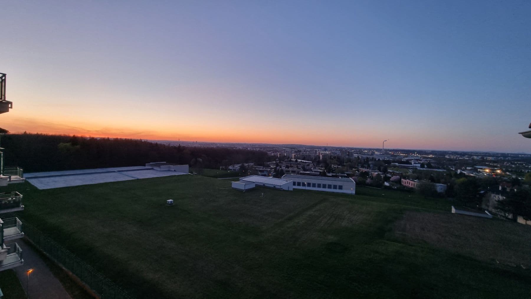 1 bedroom with open-plan kitchen flat to rent, 72 m², Padovská, Prague, Prague 1 bedroom with open-plan kitchen flat to rent, 72 m², Padovská, Prague, Prague