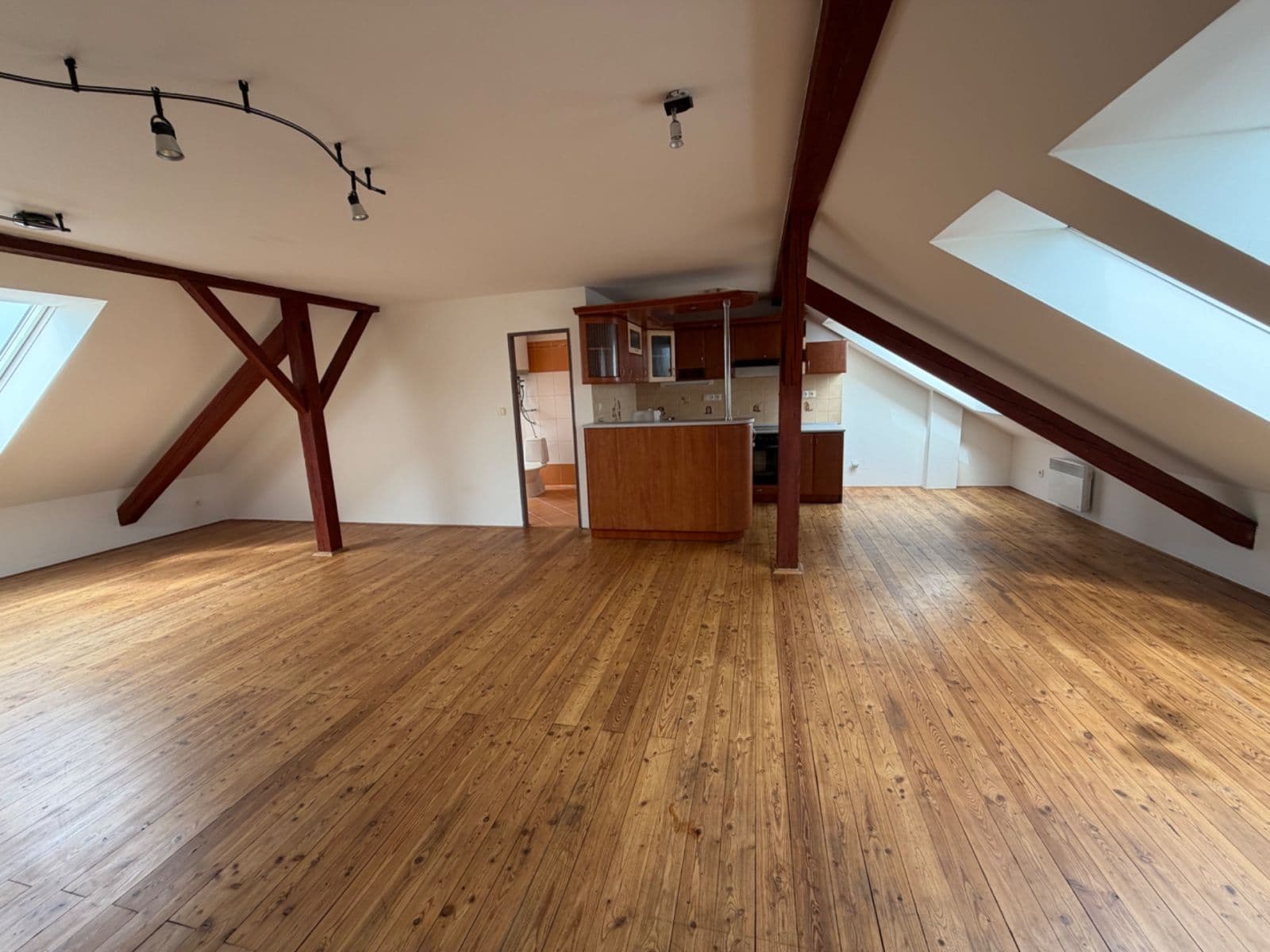 non-residential property to rent, 72 m², Dvořákova, Vyškov, Jihomoravský Region non-residential property to rent, 72 m², Dvořákova, Vyškov, Jihomoravský Region