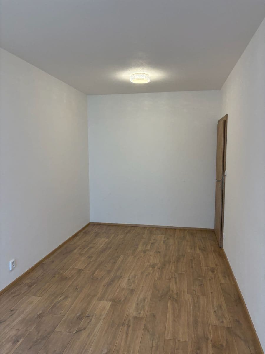 1 bedroom with open-plan kitchen flat to rent, 43 m², Zlín, Zlínský Region 1 bedroom with open-plan kitchen flat to rent, 43 m², Zlín, Zlínský Region