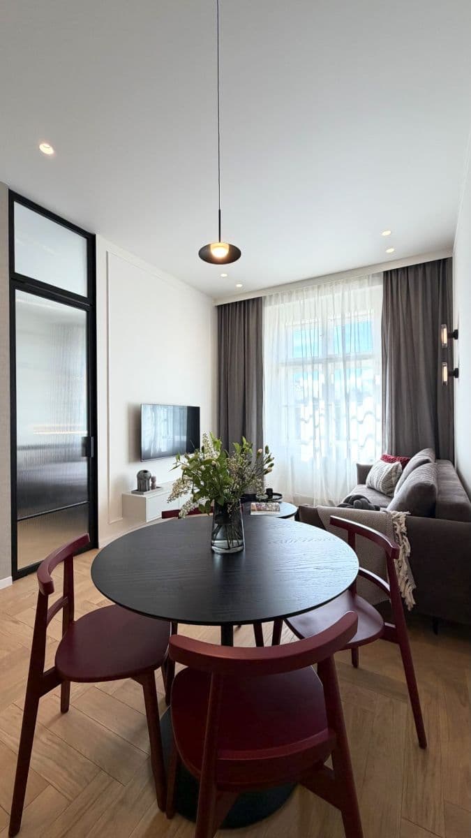 1 bedroom with open-plan kitchen flat to rent, 41 m², Karlínské náměstí, Prague, Prague 1 bedroom with open-plan kitchen flat to rent, 41 m², Karlínské náměstí, Prague, Prague