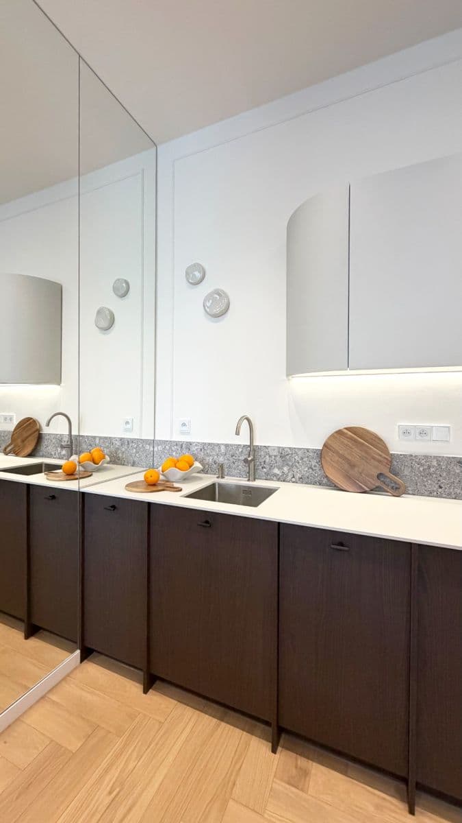 1 bedroom with open-plan kitchen flat to rent, 41 m², Karlínské náměstí, Prague, Prague 1 bedroom with open-plan kitchen flat to rent, 41 m², Karlínské náměstí, Prague, Prague