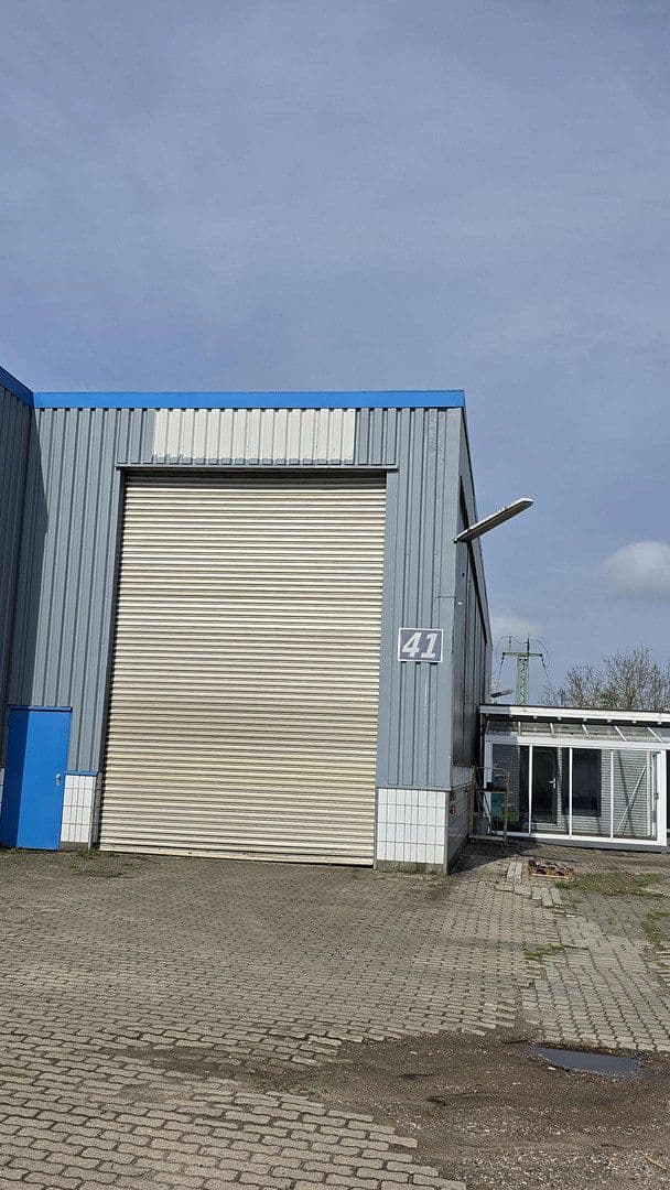 non-residential property to rent, 208 m², Einsiedelstr. 41, Lübeck, Schleswig-Holstein non-residential property to rent, 208 m², Einsiedelstr. 41, Lübeck, Schleswig-Holstein