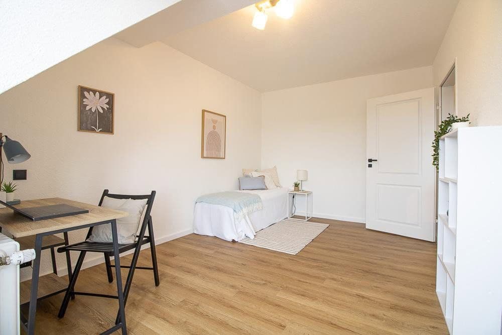 3 bedroom flat for sale, 76 m², Bonn, North Rhine-Westphalia 3 bedroom flat for sale, 76 m², Bonn, North Rhine-Westphalia