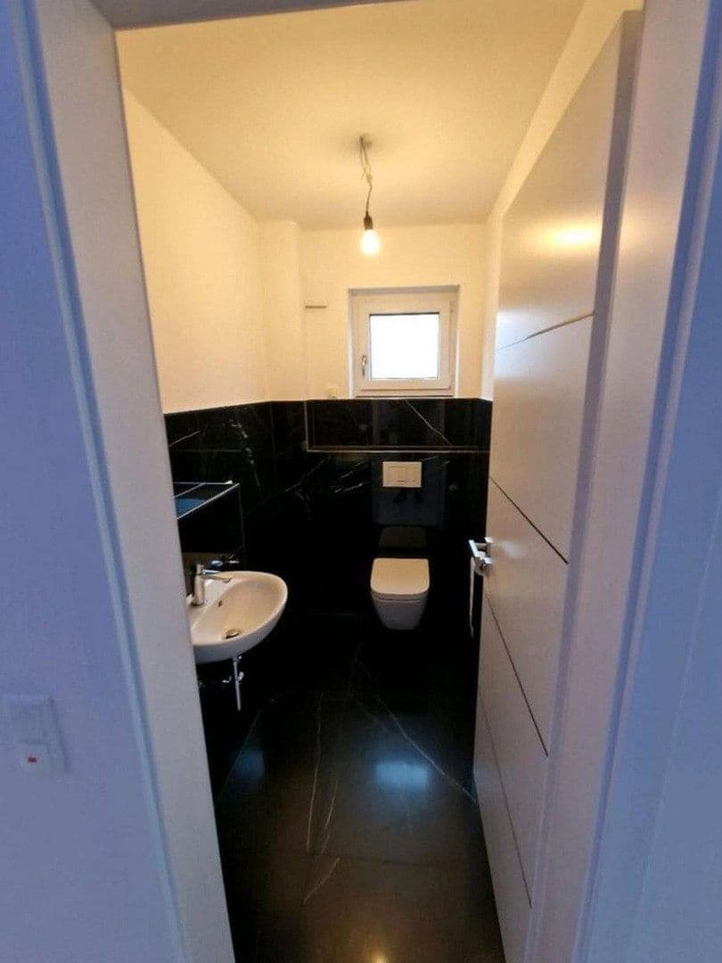 house to rent, 135 m², Bergisch Gladbach, North Rhine-Westphalia house to rent, 135 m², Bergisch Gladbach, North Rhine-Westphalia