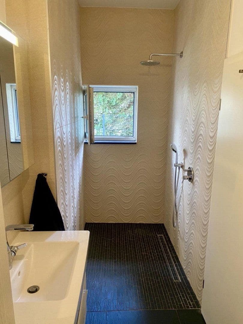 house for sale, 496 m², Bergisch Gladbach, North Rhine-Westphalia house for sale, 496 m², Bergisch Gladbach, North Rhine-Westphalia