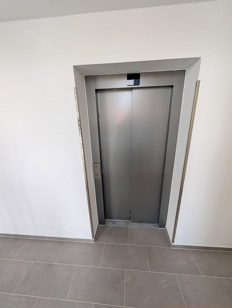 3 bedroom flat to rent, 68 m², Hamburger Allee 51b, Nauen, Brandenburg 3 bedroom flat to rent, 68 m², Hamburger Allee 51b, Nauen, Brandenburg