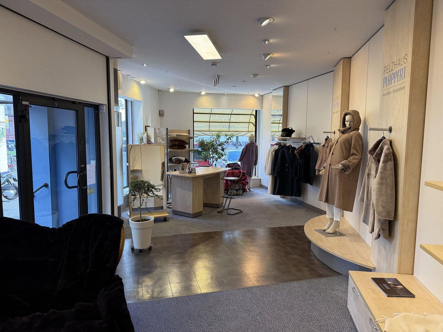 non-residential property to rent, 107 m², R7 27, Mannheim, Baden-Württemberg non-residential property to rent, 107 m², R7 27, Mannheim, Baden-Württemberg