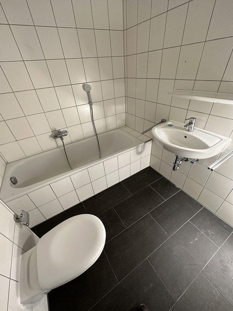 3 bedroom flat to rent, 79 m², Biesterbergweg 9, Lemgo, North Rhine-Westphalia 3 bedroom flat to rent, 79 m², Biesterbergweg 9, Lemgo, North Rhine-Westphalia