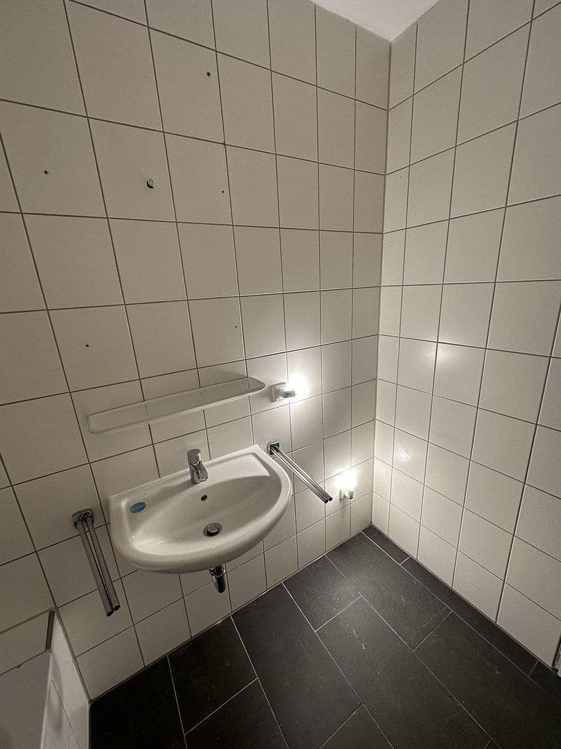 3 bedroom flat to rent, 79 m², Biesterbergweg 9, Lemgo, North Rhine-Westphalia 3 bedroom flat to rent, 79 m², Biesterbergweg 9, Lemgo, North Rhine-Westphalia