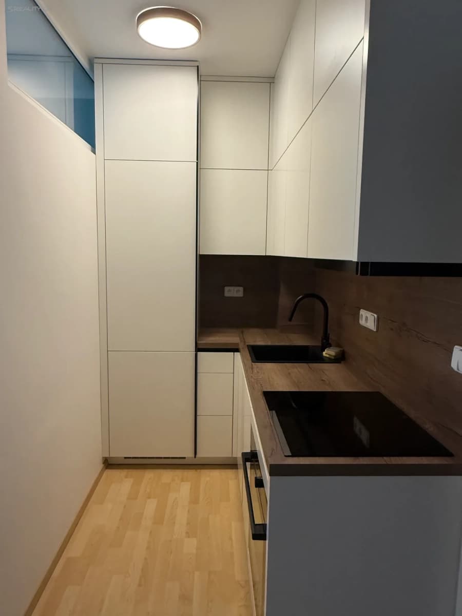 2 bedroom flat to rent, 68 m², Nákupní, Jesenice, Středočeský Region 2 bedroom flat to rent, 68 m², Nákupní, Jesenice, Středočeský Region