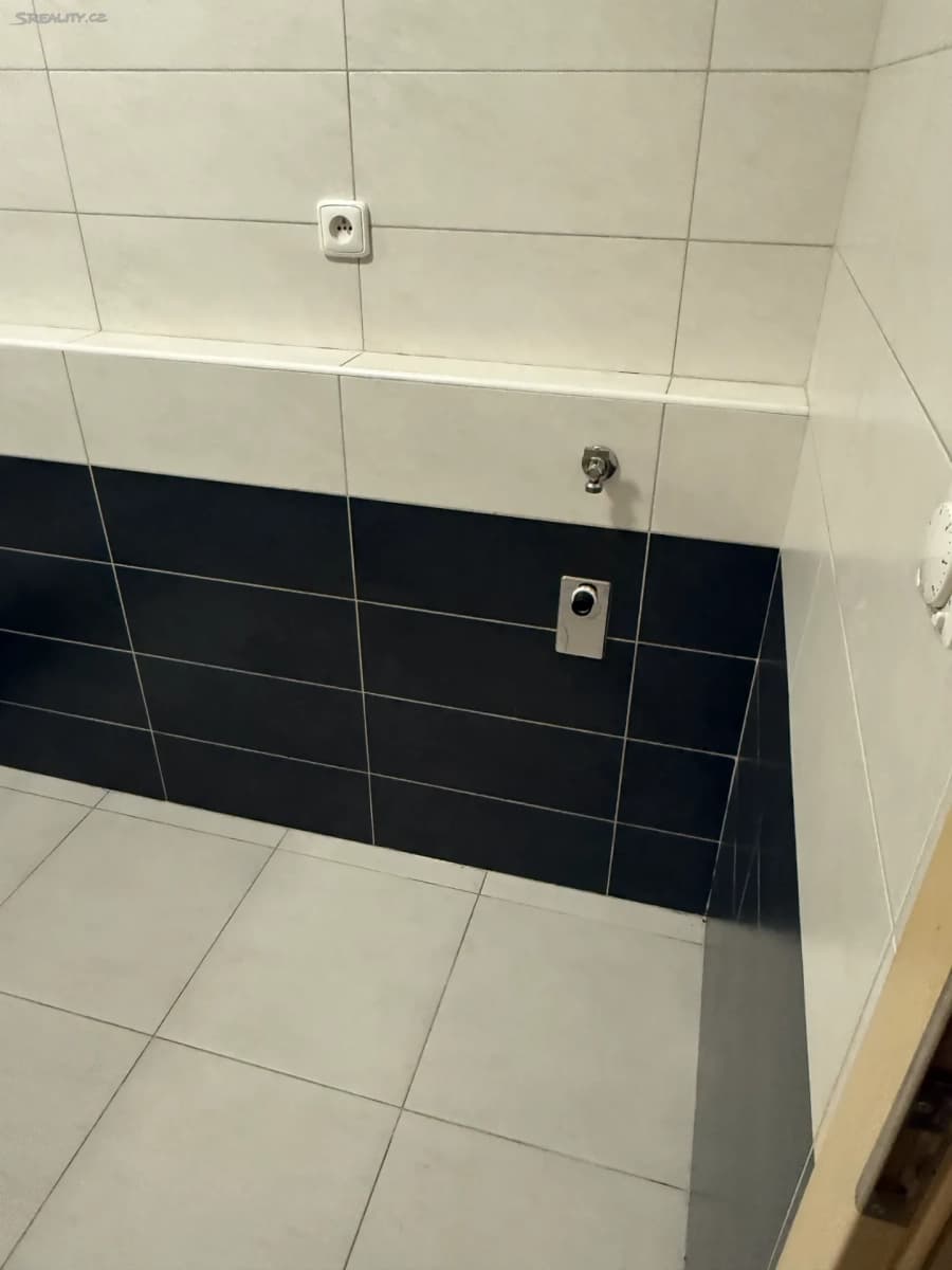 2 bedroom flat to rent, 68 m², Nákupní, Jesenice, Středočeský Region 2 bedroom flat to rent, 68 m², Nákupní, Jesenice, Středočeský Region