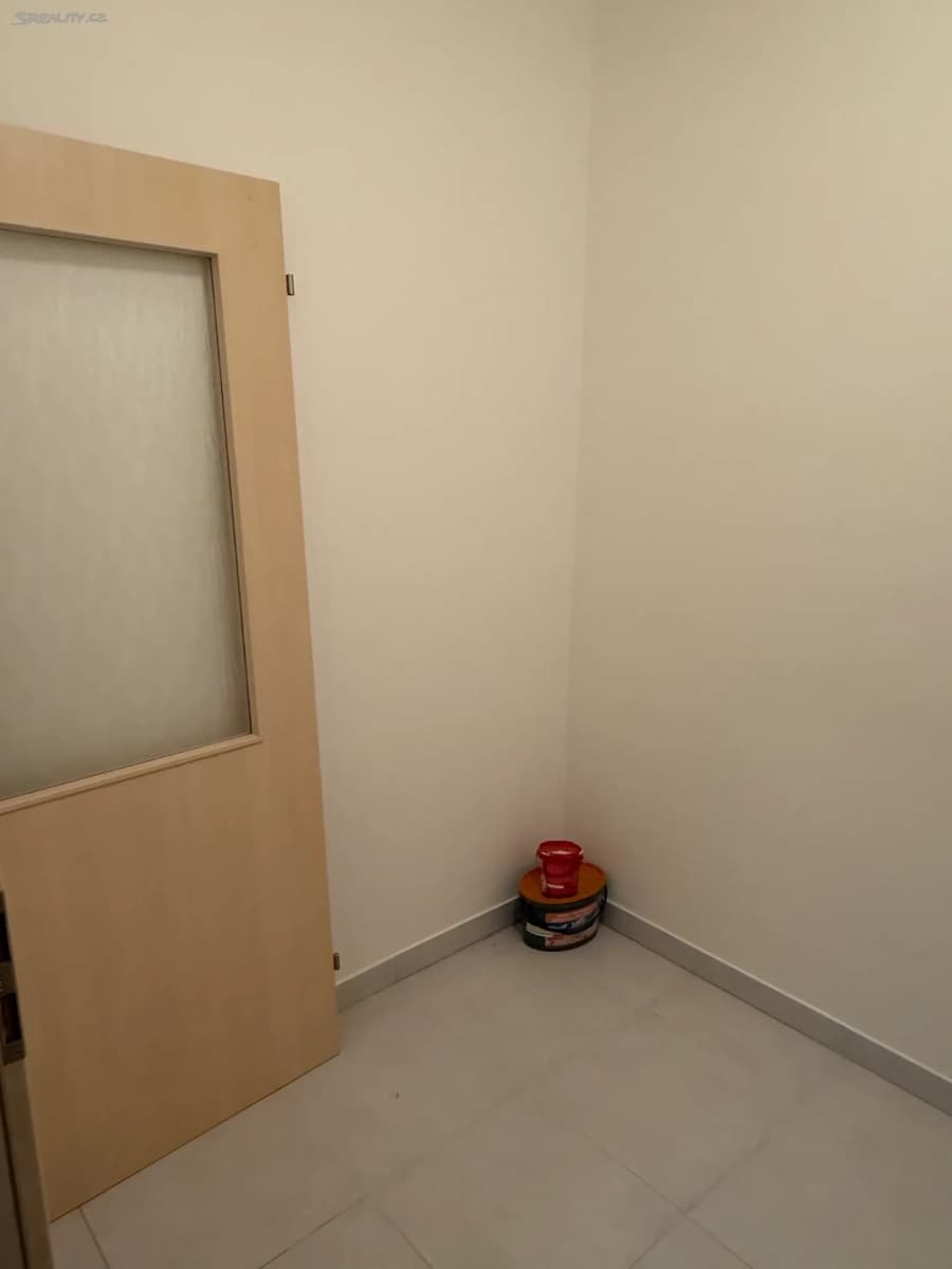 2 bedroom flat to rent, 68 m², Nákupní, Jesenice, Středočeský Region 2 bedroom flat to rent, 68 m², Nákupní, Jesenice, Středočeský Region