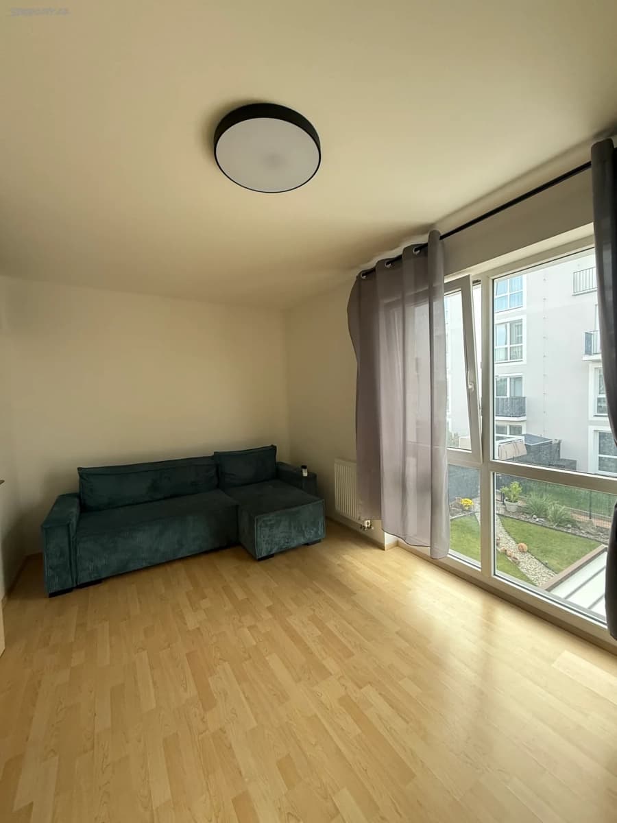 2 bedroom flat to rent, 68 m², Nákupní, Jesenice, Středočeský Region 2 bedroom flat to rent, 68 m², Nákupní, Jesenice, Středočeský Region