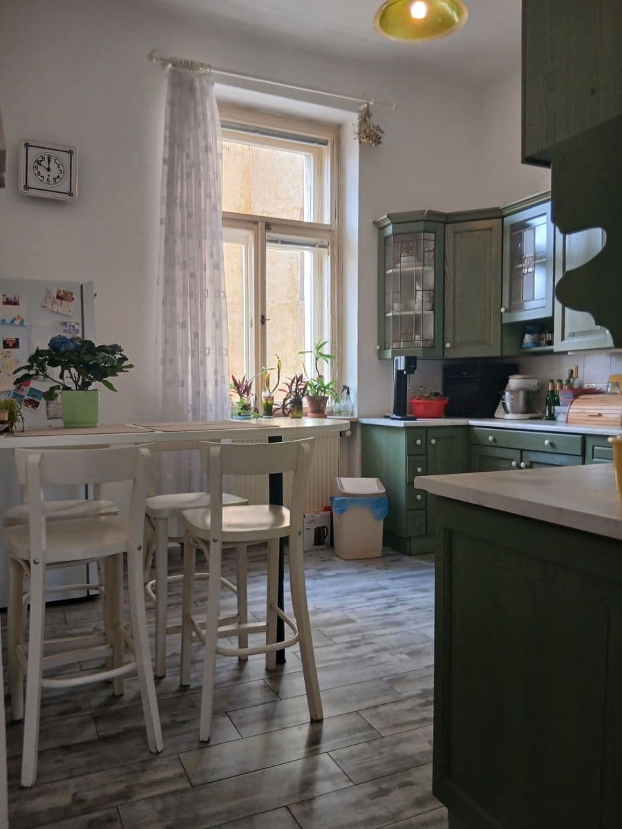 3 bedroom flat to rent, 93 m², Ctiradova, Prague, Prague 3 bedroom flat to rent, 93 m², Ctiradova, Prague, Prague